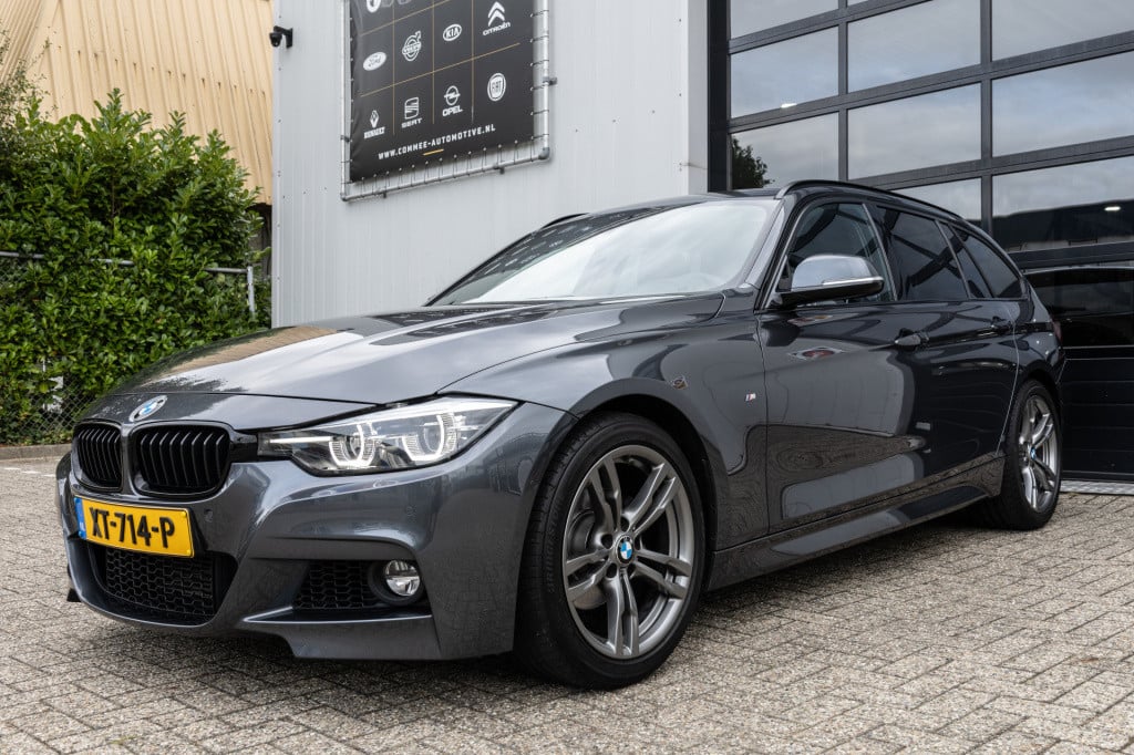 BMW 3-serie touring 318i m sport edition ✅trekhaak✅leder✅nav