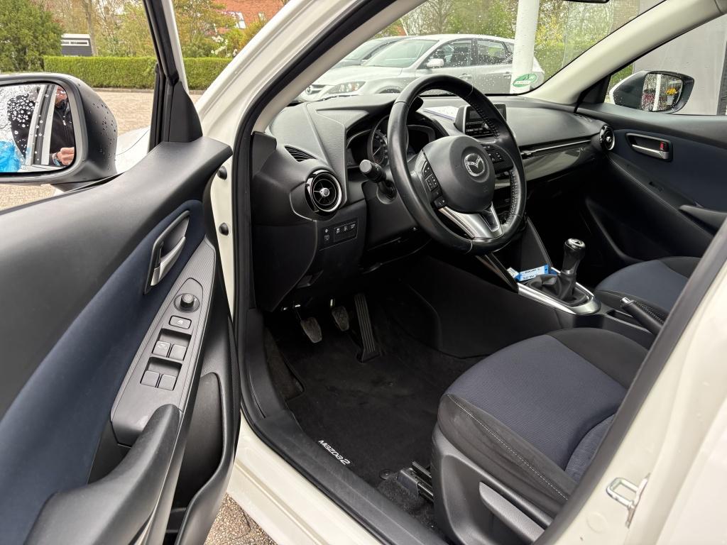 Mazda 2 1.5 skyactiv-g ts lichtmetalen velgen