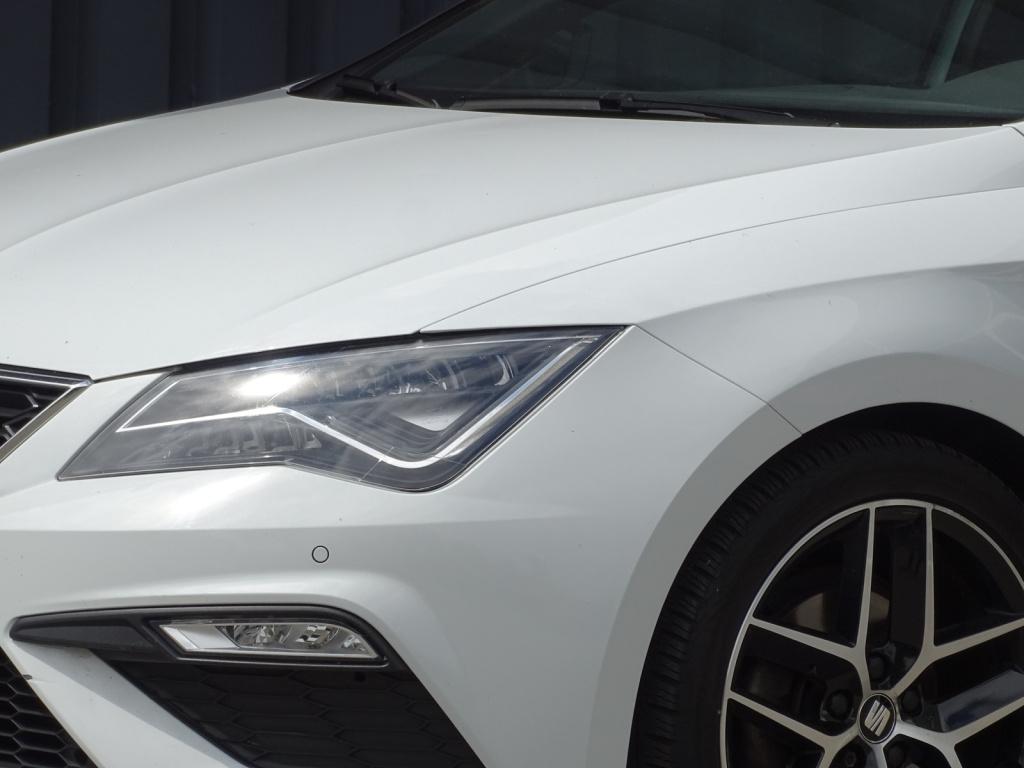Seat Leon st 1.5 tsi fr business intense automaat | full led | pano | apple