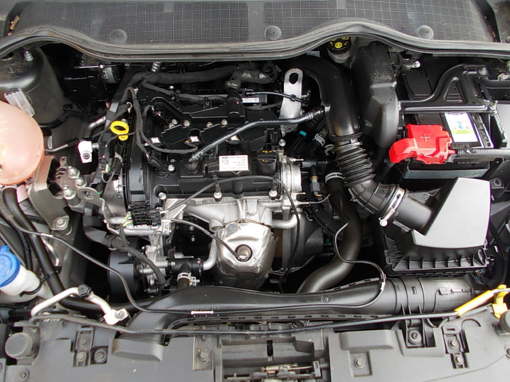 Ford Fiesta 1.1 ti-vct airco, navigatie, cruise-contr.