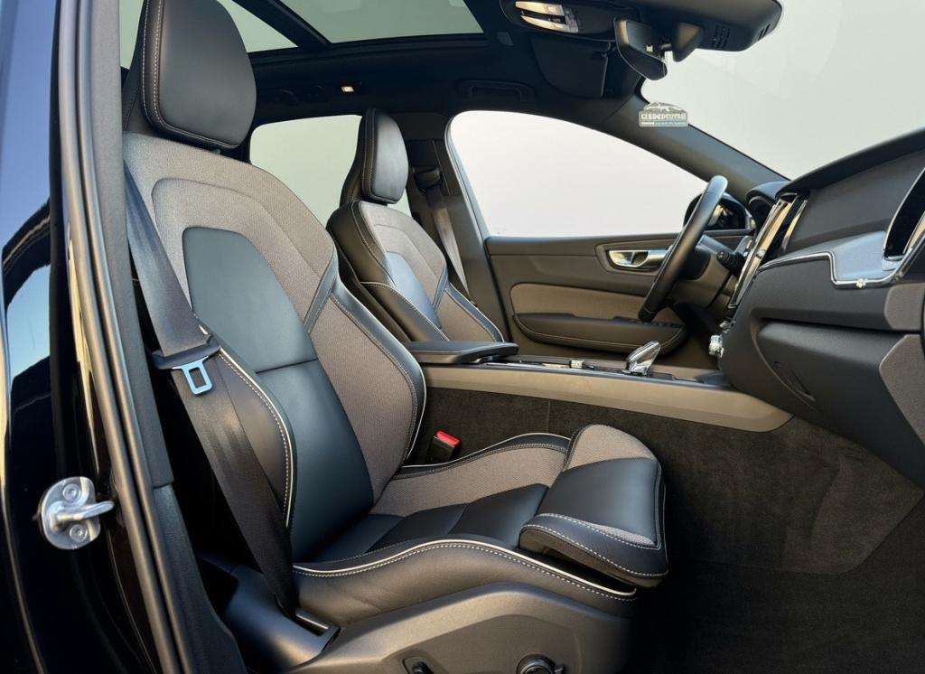 Volvo XC60 2.0 t6 plug-in hybrid awd plus black edition