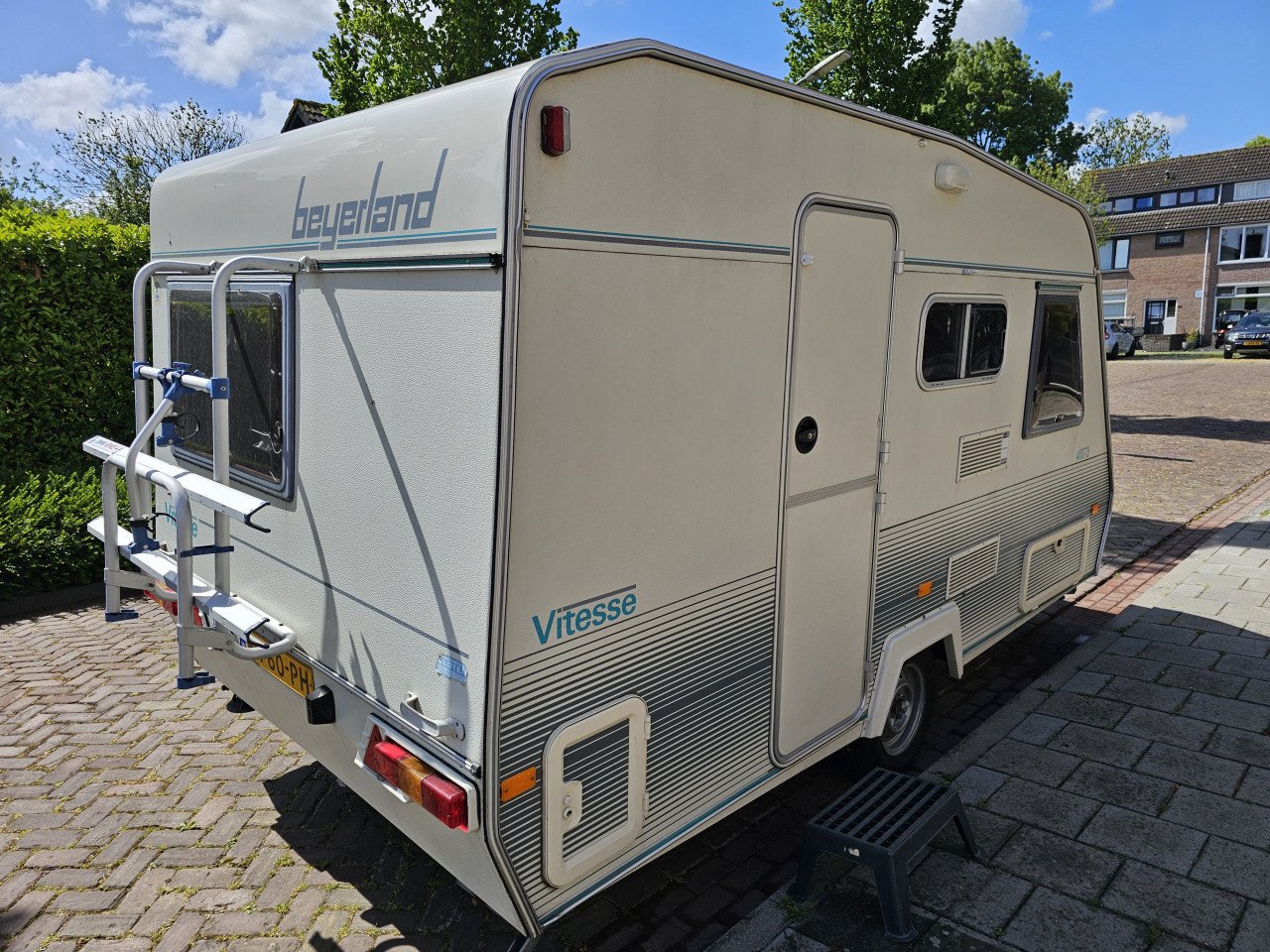 Beyerland vitesse 400 d met voortent
