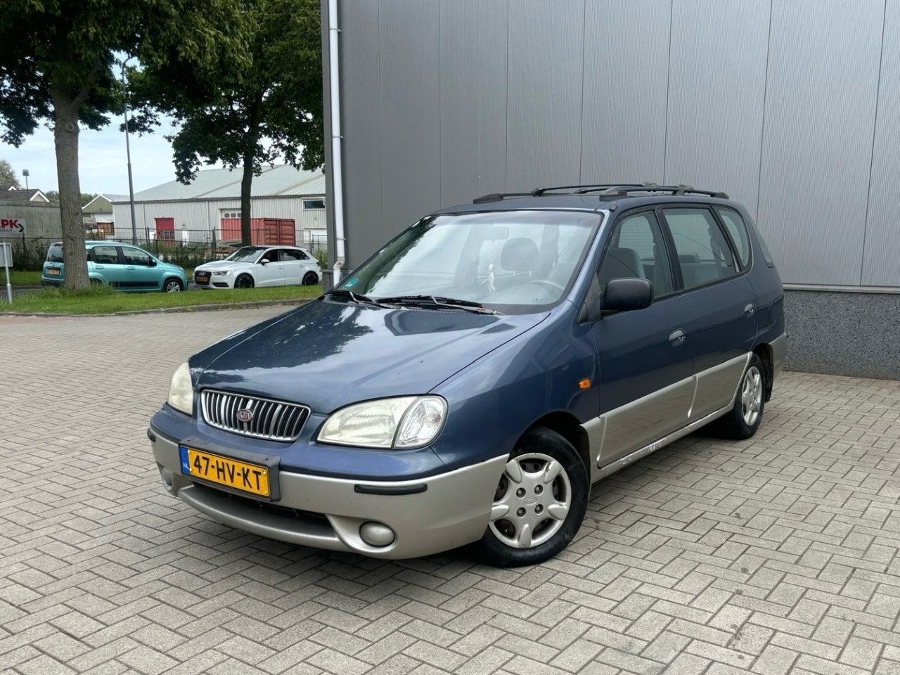 Kia Carens 1.8Ls Airco inruilkoopje € 750