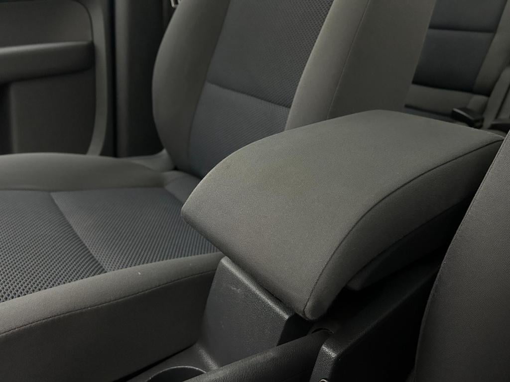 Volkswagen Touran occasion | blauw | tweedehands volkswagen touran | 7-zits