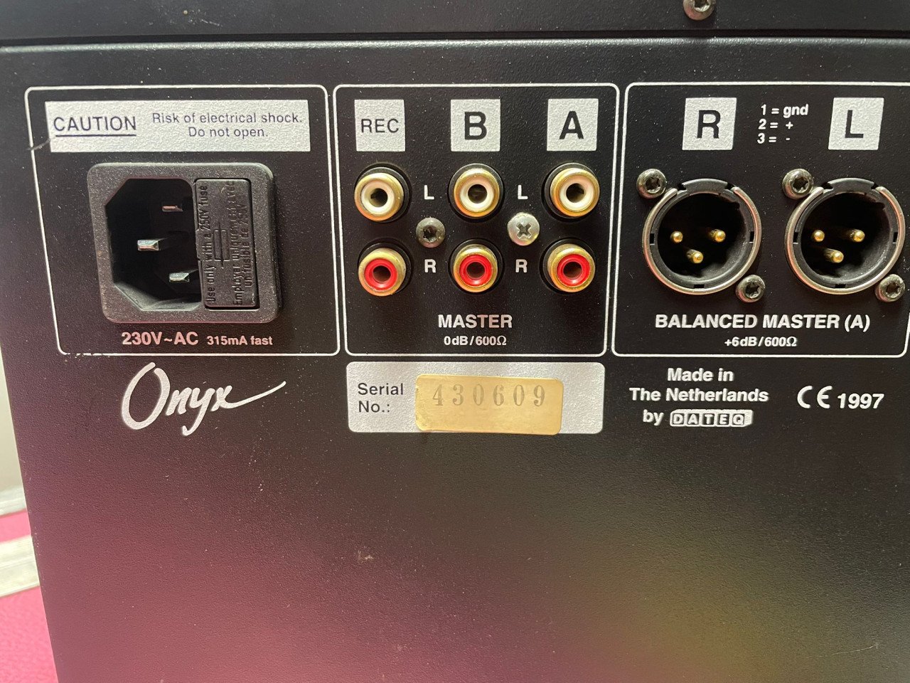 Dateq Onyx 6-Kanaals Club Mixer