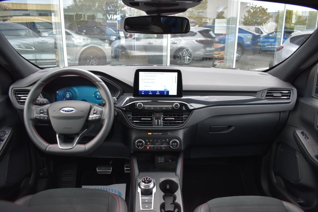 Ford Kuga 2.5 phev st-line x | climate control | cruise control | winterpak