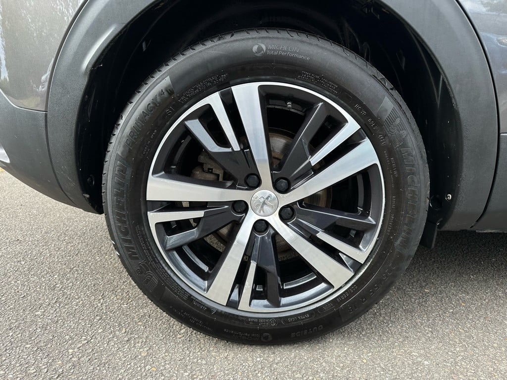 Peugeot 3008 1.2 gt line // automaat // dealeronderhouden //