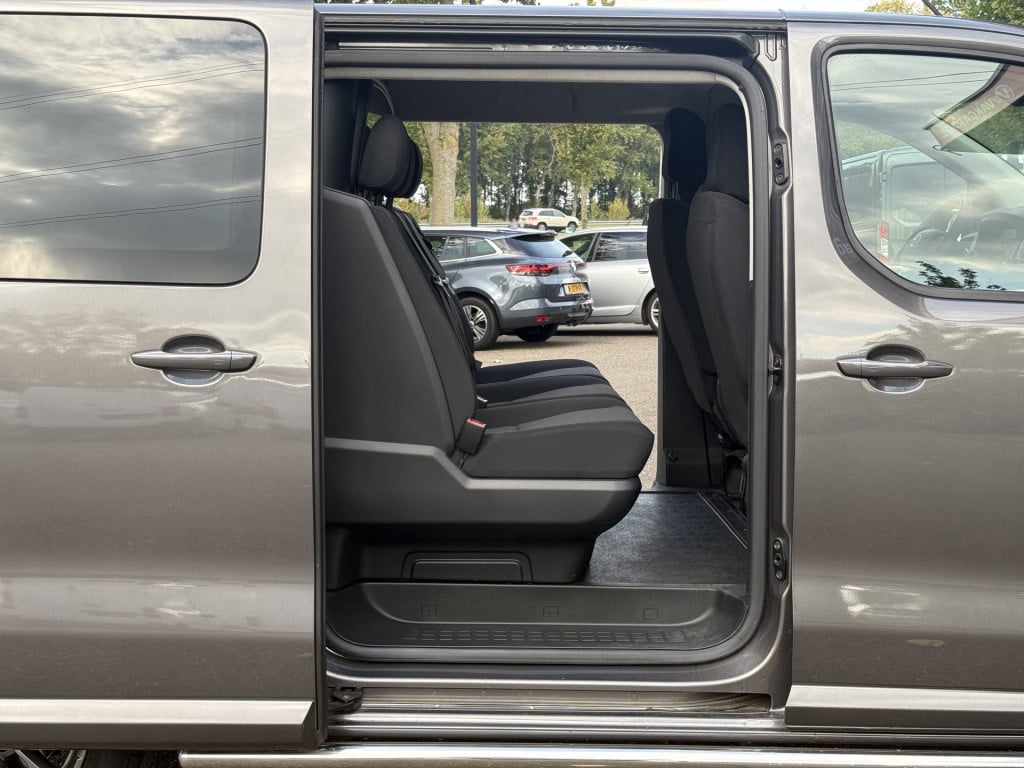 Toyota Proace worker 2.0 d-4d professional long dc | nl-auto | 2x schuifd. 