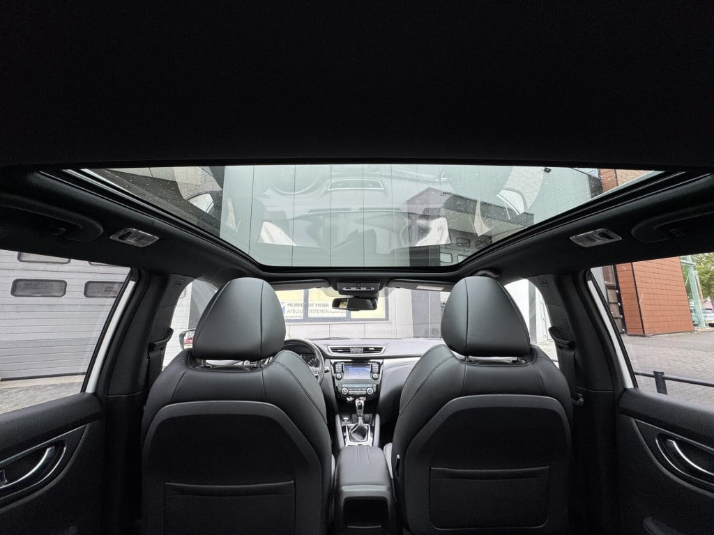 Nissan Qashqai 1.2 tekna + automaat, meest luxe uitvoering!