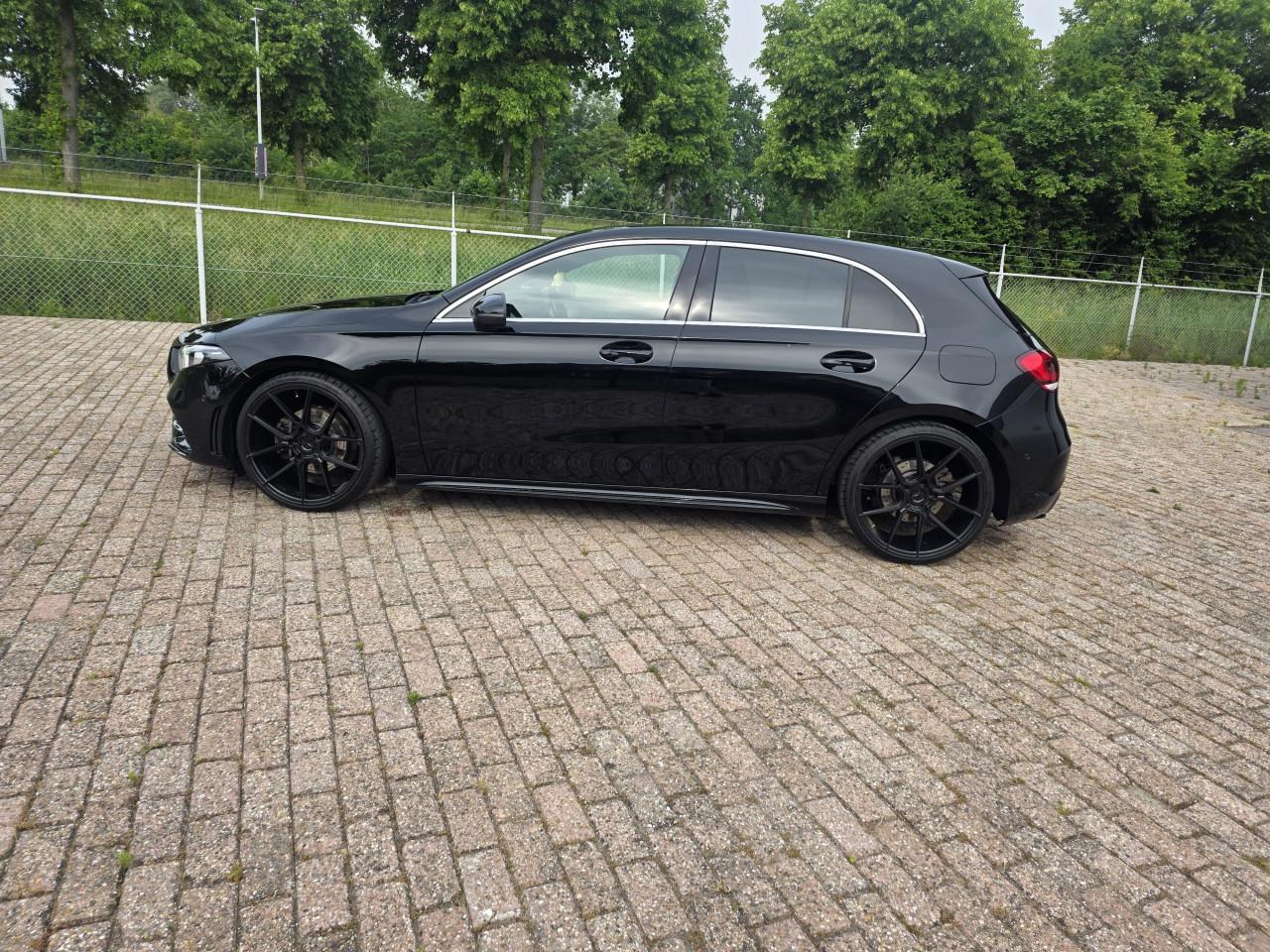 Mercedes-Benz A200 AMG | Zw-Wit Leder | Full Options | Mooiste van Zeeland!