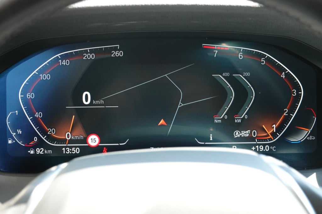 BMW 3-serie touring 330i business edition plus