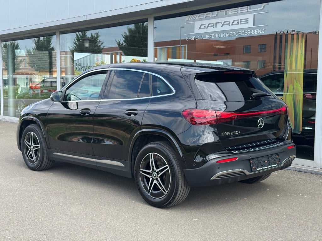 Mercedes-Benz Eqa 250+ amg line 71 kwh advanced automaat ,apple-carplay