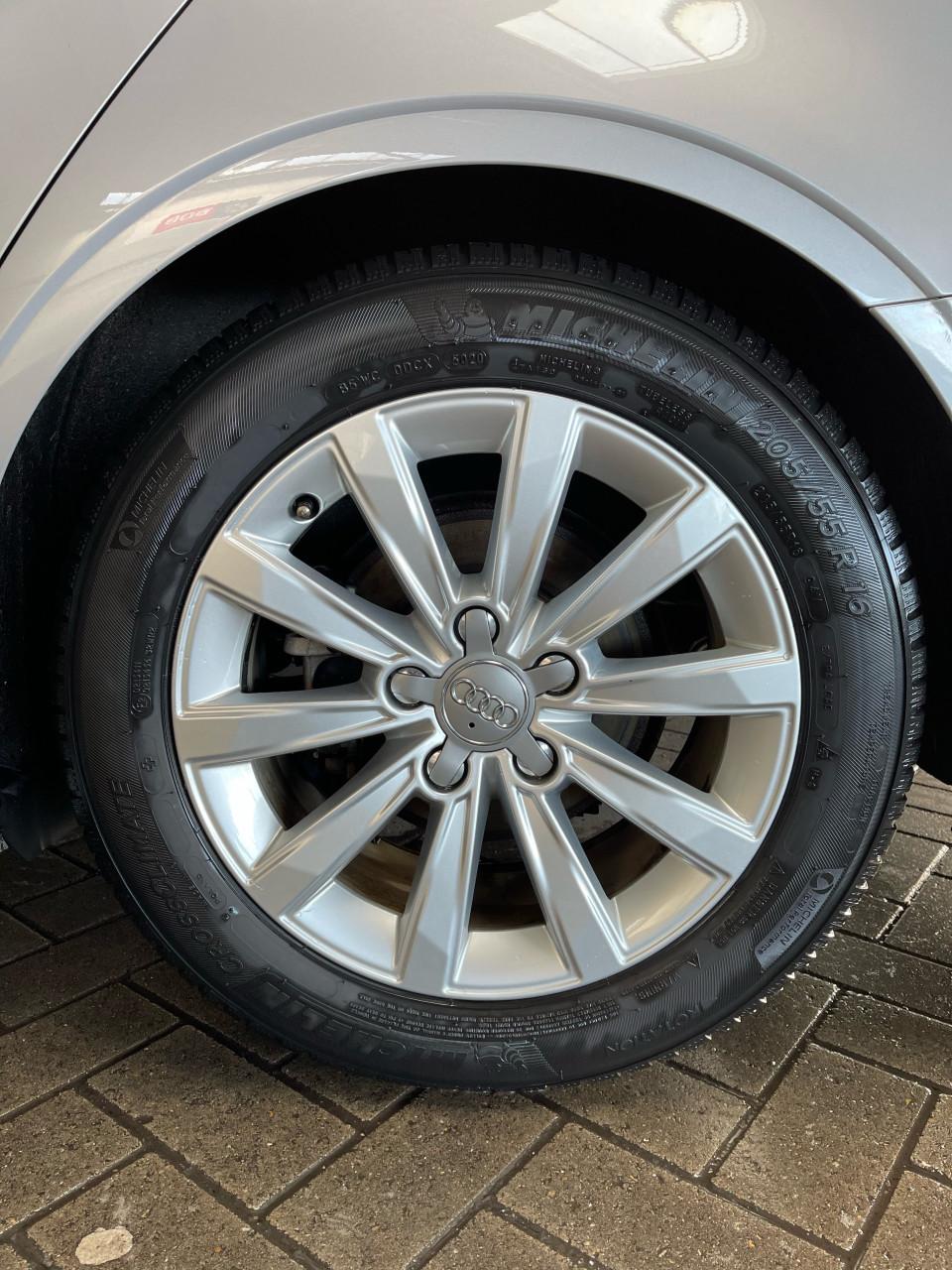 Audi A3 Velgenset originele 16 inch + Michelin CrossClimate (All-Season)