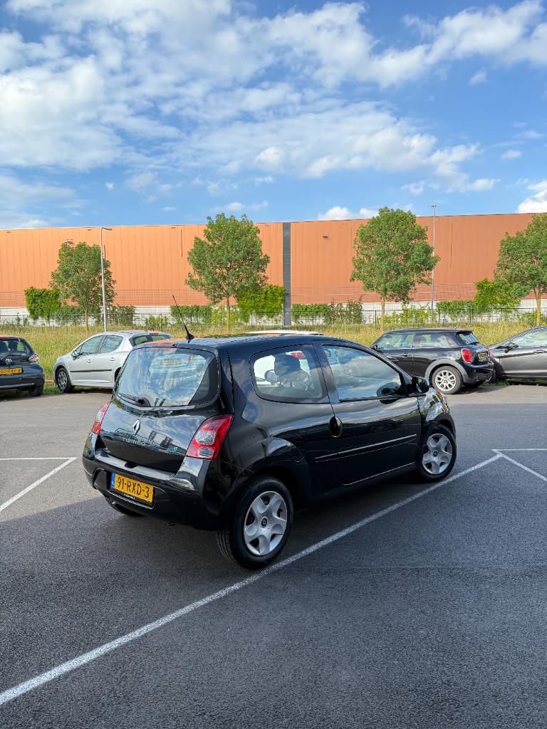 Renault Twingo 1.2-16v night & day - airco - nieuwe distributie