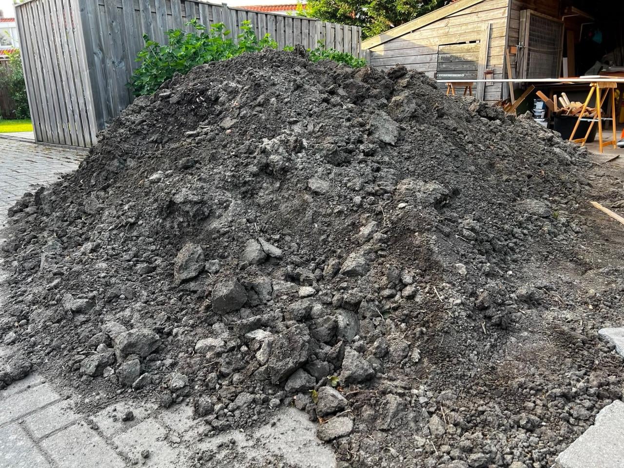 Ruilen: 4 m3 (kuub) schone grond (tuinaarde)