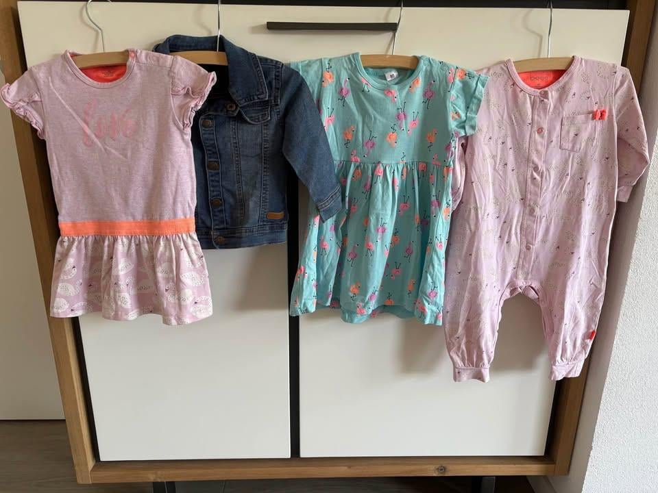 Kledingpakket in zeer nette staat 40+ stuks