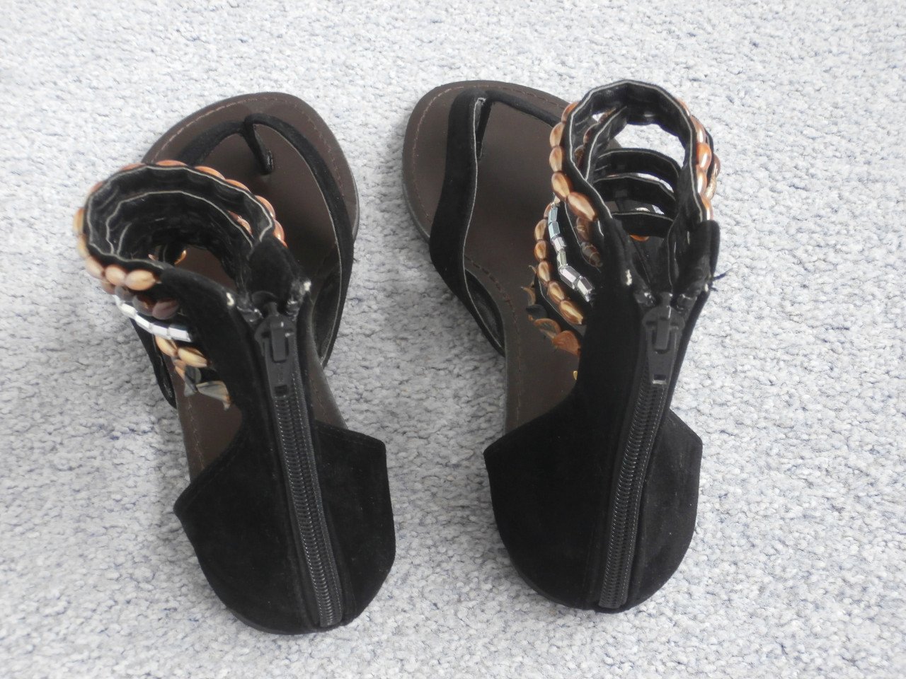 Nieuwe  Dames Teenslippers  Maat 38   voor  € 12,50