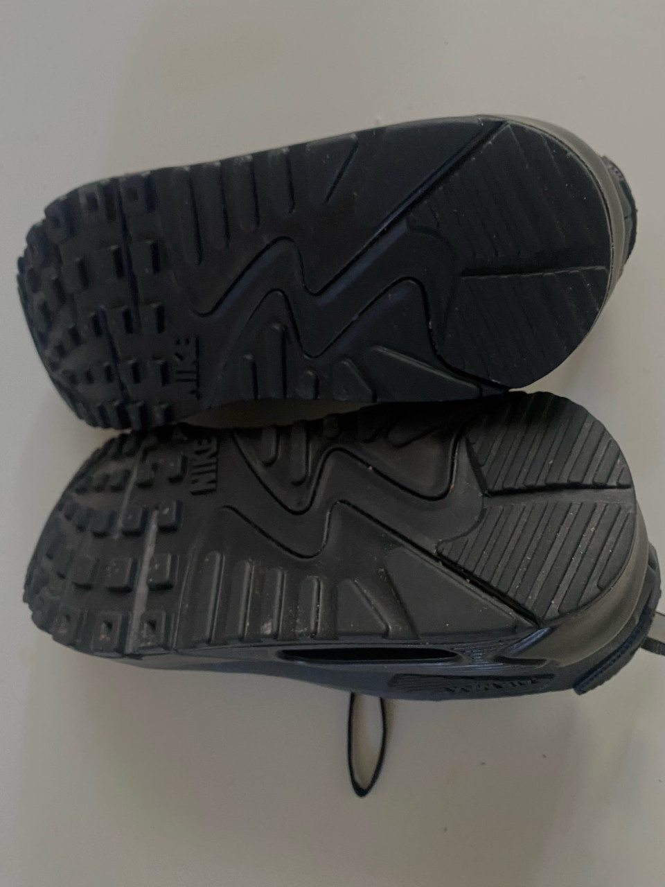 Sneakers Nike air max maat 44 valt als 43,5