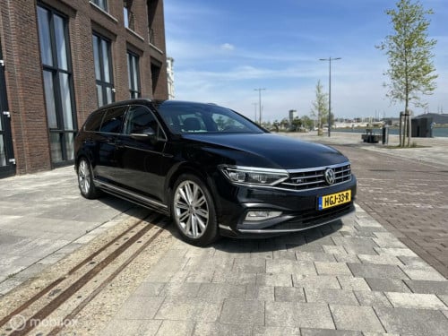 Volkswagen Passat Variant 2.0 TDI R-Line DSG km212.530 Nap BJ2019