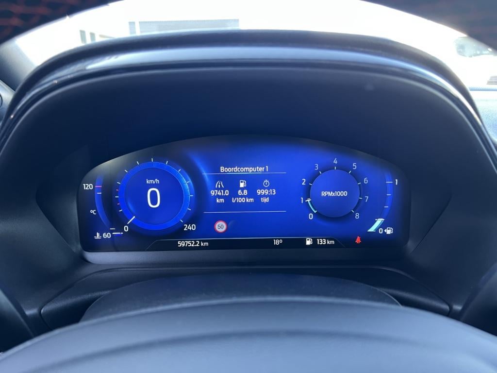 Ford Puma 1.0i ecoboost 125pk st-line , trekhaak , voorruitverwarming , sto