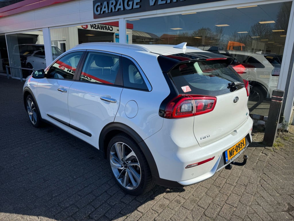 Kia Niro 1.6 gdi hybrid first edition