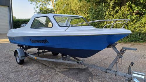 Kajuitboot met mariner 75pk