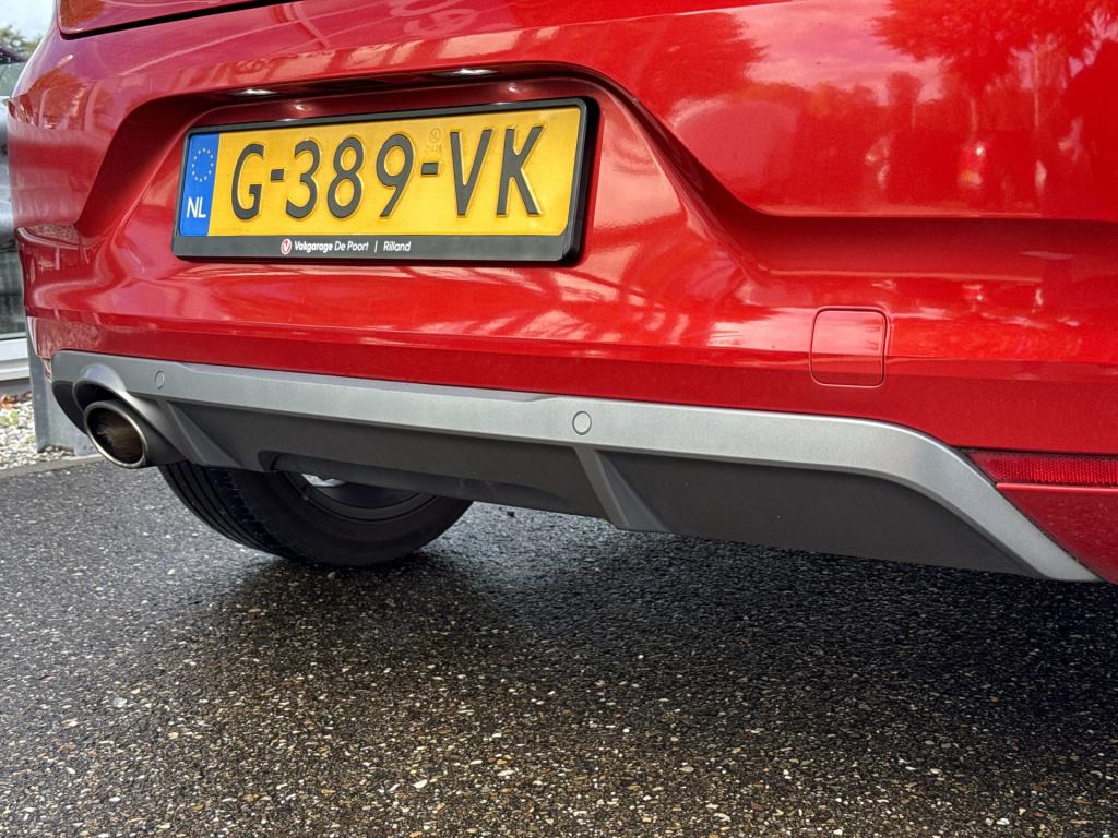 Renault Clio 1.0 tce r.s. line | nl-auto | camera | keyless | carplay | nav
