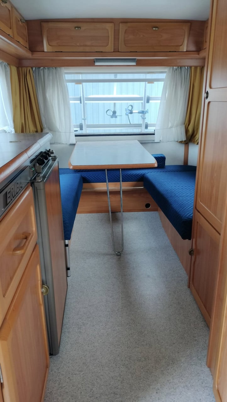 Eriba Touring (2001) met voortent en mover!