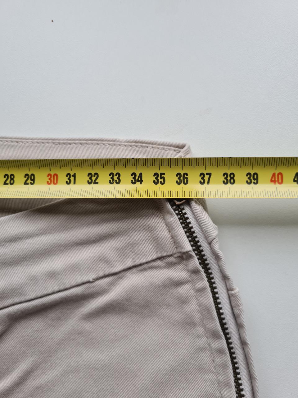 Beige skinny spijkerbroek van Zara  Maat M