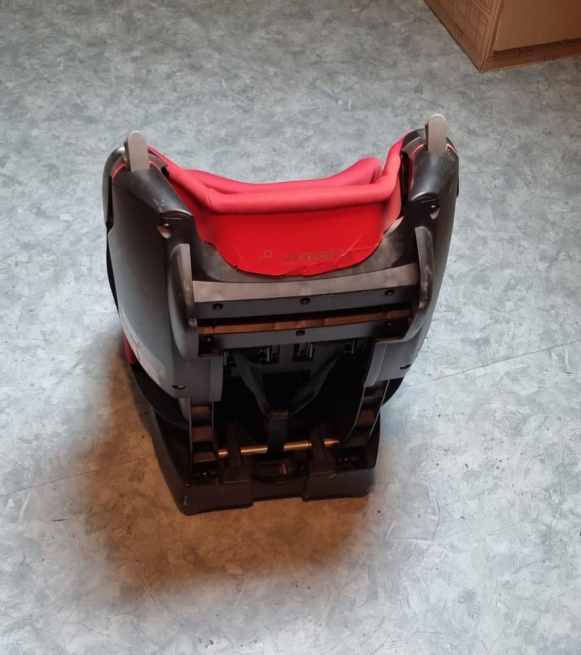 Maxi-Cosi Auto Kinderstoel - Rood/Zwart