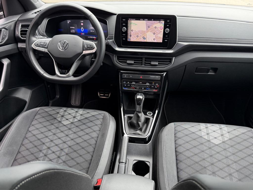Volkswagen T-cross 1.5 tsi 150pk dsg r-line | camera | trekhaak | navi | iq