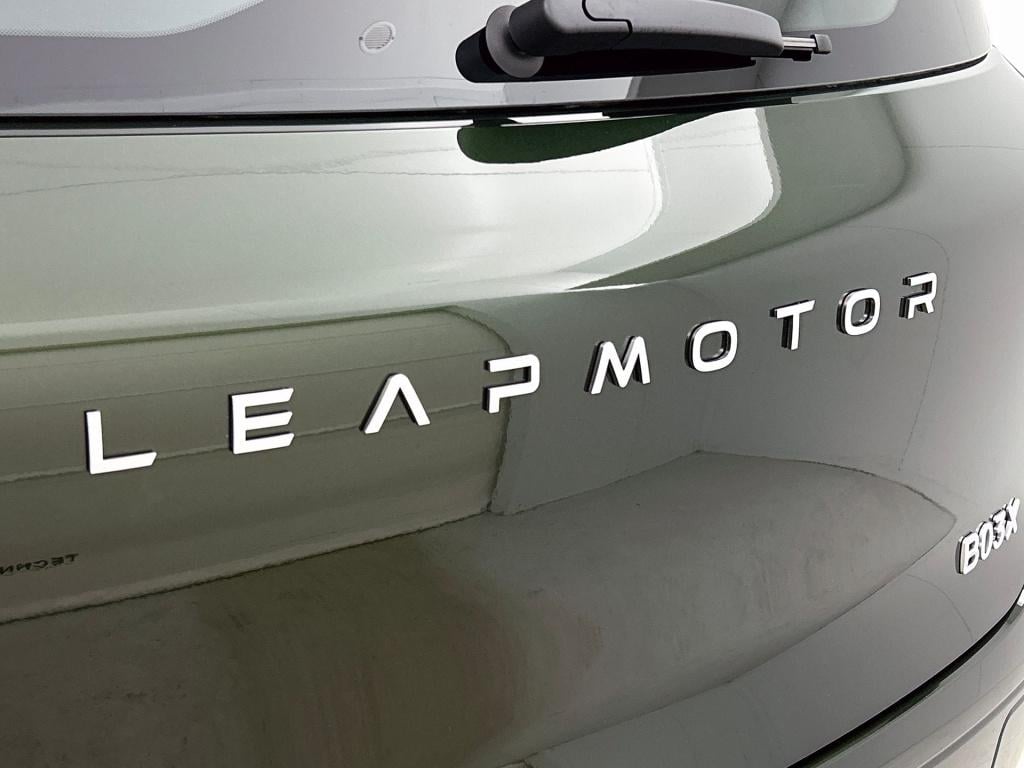 Leapmotor B03x promax design 53 kwh voorraad | seaweed green | 382 km wltp 