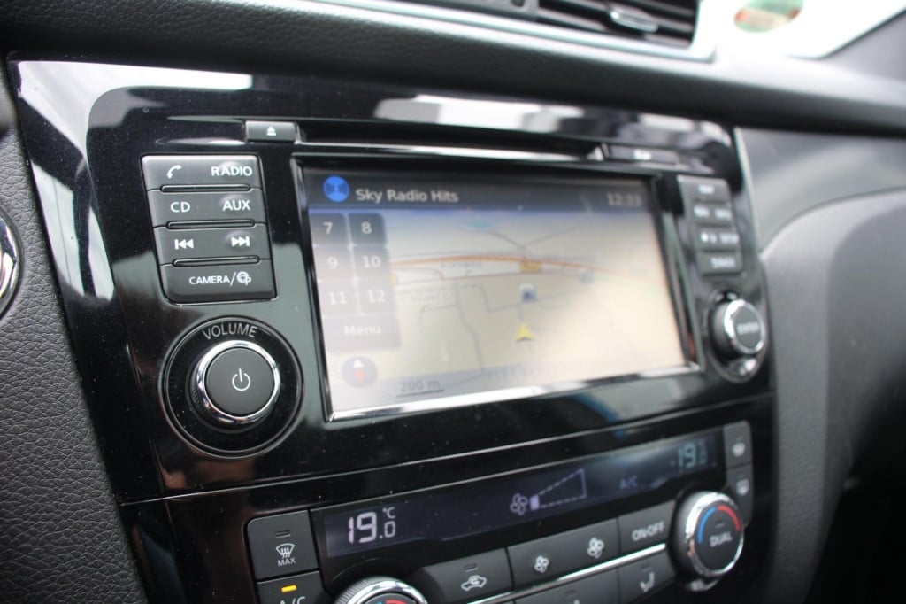 Nissan Qashqai 1.6 tekna + - pano - leder - bose - trekhaak - dab - led - s