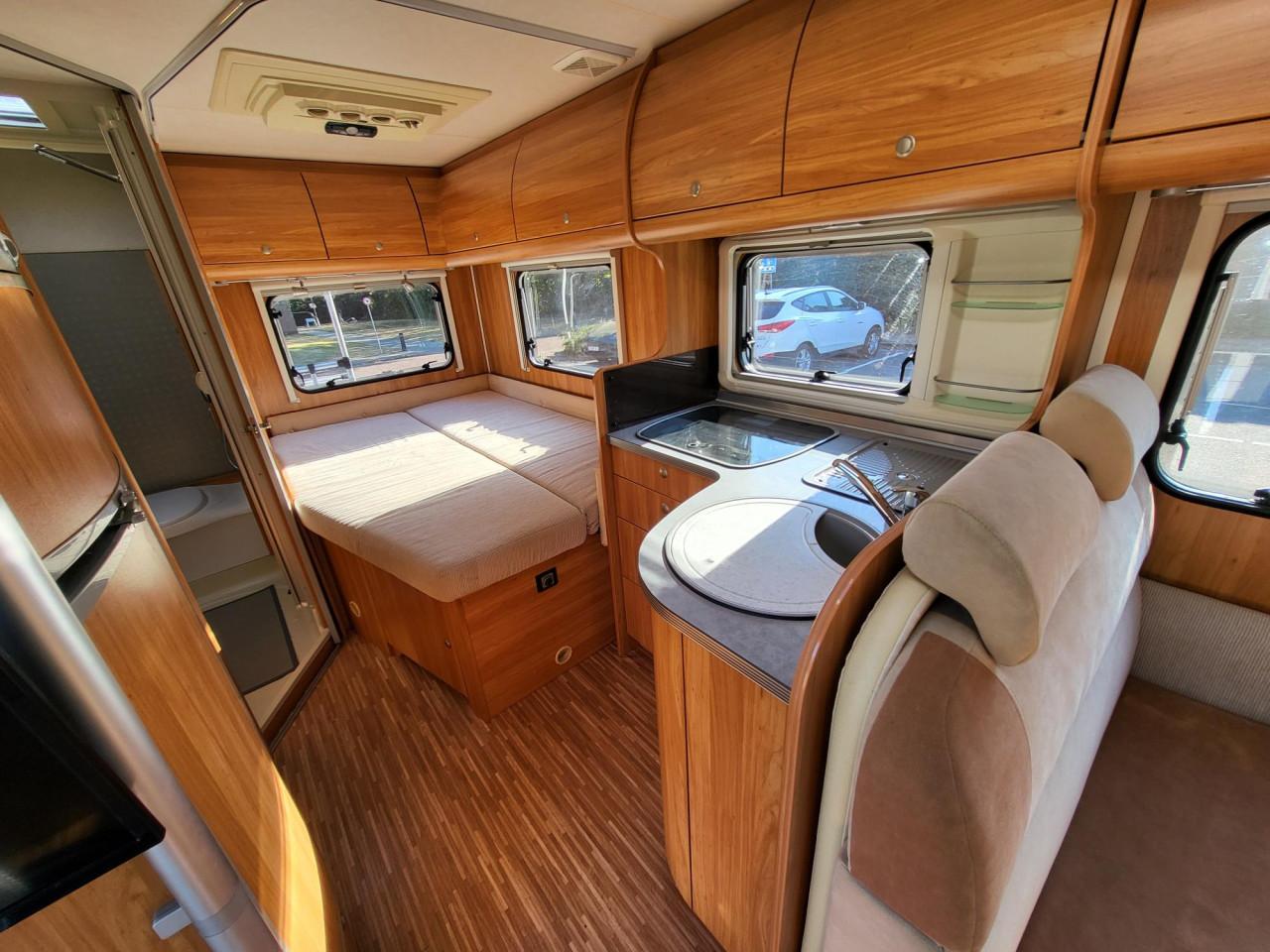 Camper Bürstner Marano T640 - Ruime, nette en compleet uitgeruste camper