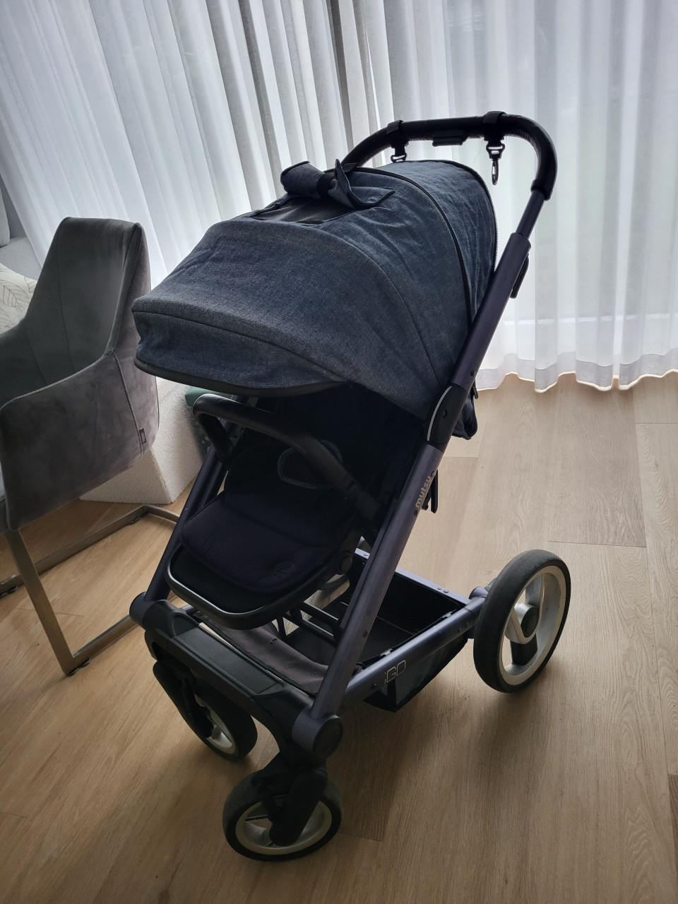 Zeer complete set kinderwagen, maxicosi en accessoires