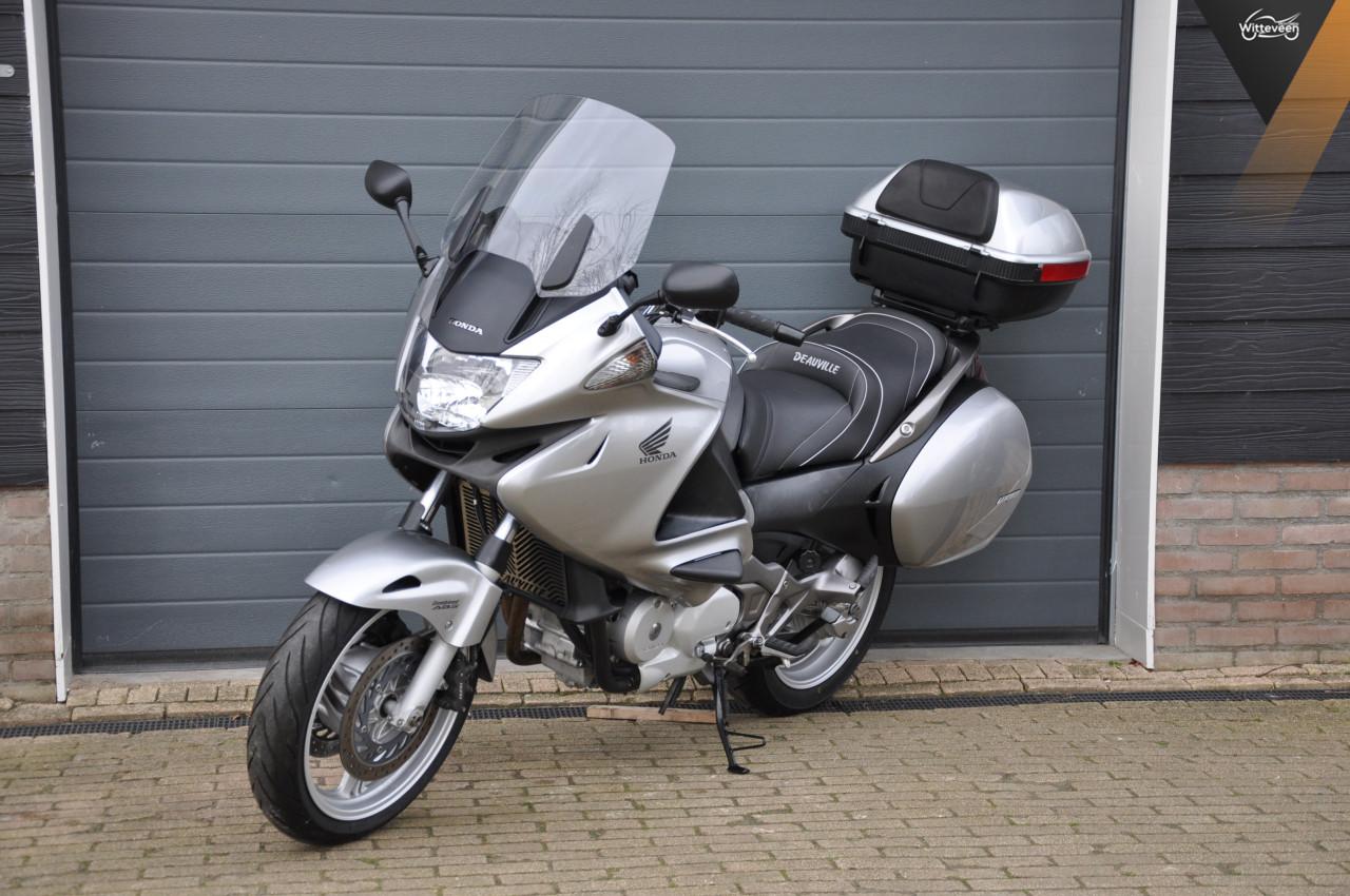 Honda NT 700 VA Deauville ABS 14800 kilometers!