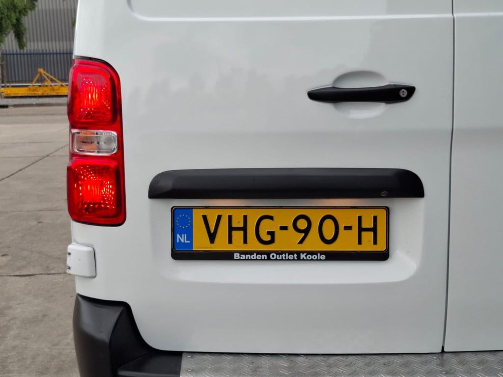 Opel Vivaro 1.5 cdti l2h1 edition l3h1 / airco / cruise controle / 3 zits /