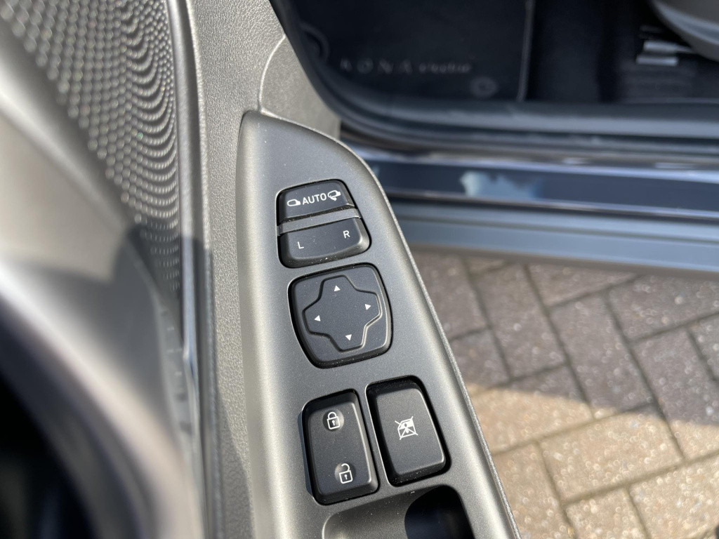 Hyundai Kona ev fashion 39 kwh