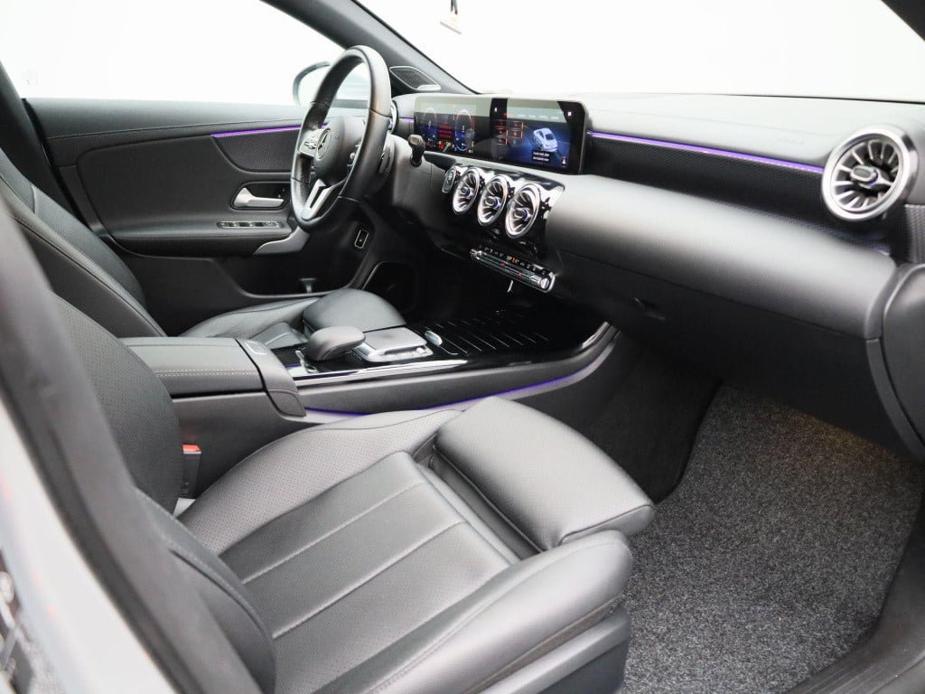 Mercedes-Benz Cla 250 e business solution luxury limited | automaat | lmv |