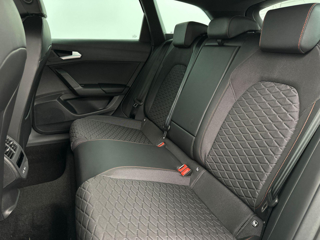 Seat Leon sportstourer fr phev first edition 1.5 tsi ehybrid 150kw / 204p