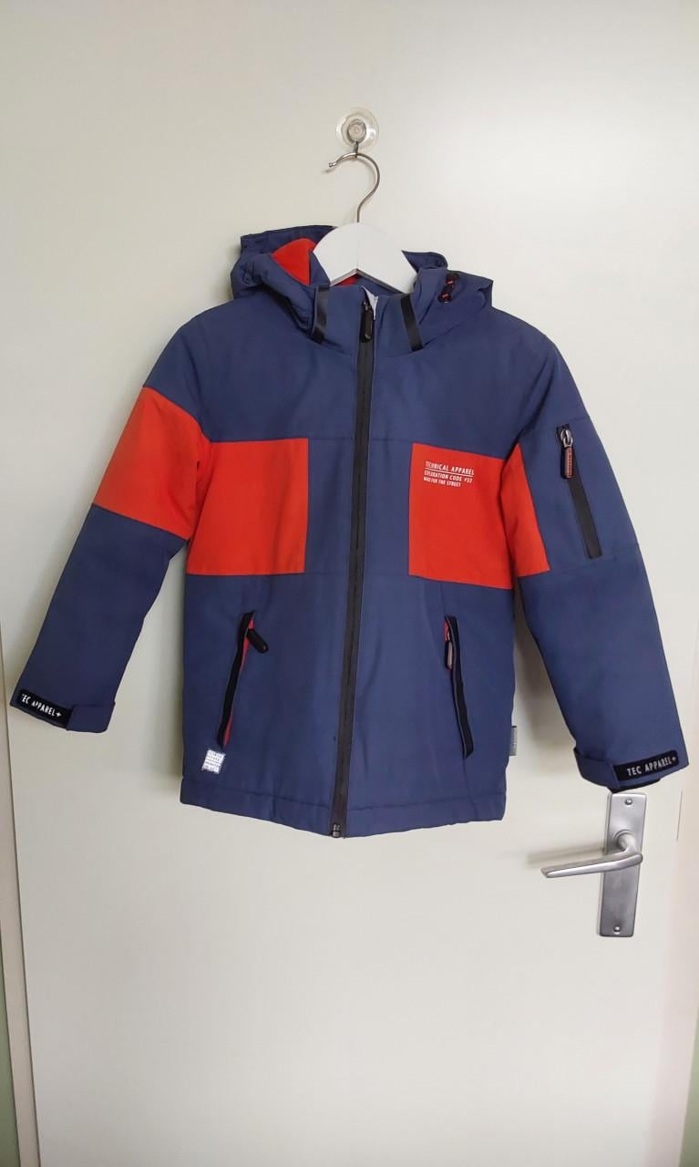 C&A jas met capuchon in maat 116 waterdicht, winddicht, getapete naden