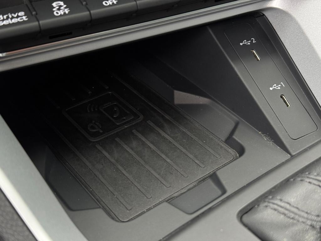 Audi Q3 sportback 35 tfsi s edition * camera * keyless * leder * stoelverwa