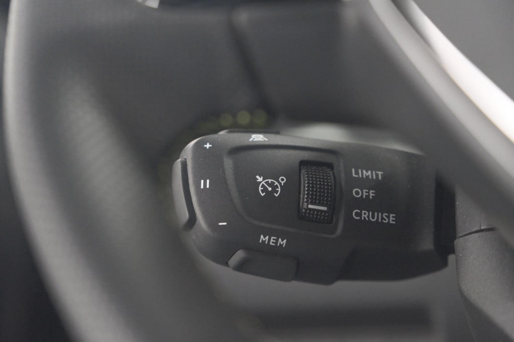 Peugeot 2008 puretech 130 eat8 gt | 360 camera | adaptieve cruise control |