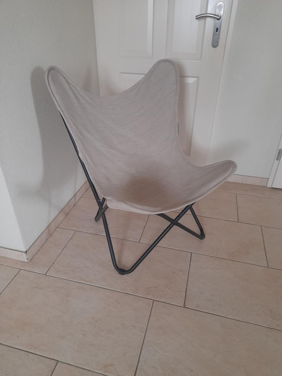 Leuke vlinderstoel ( in goede nette staat )