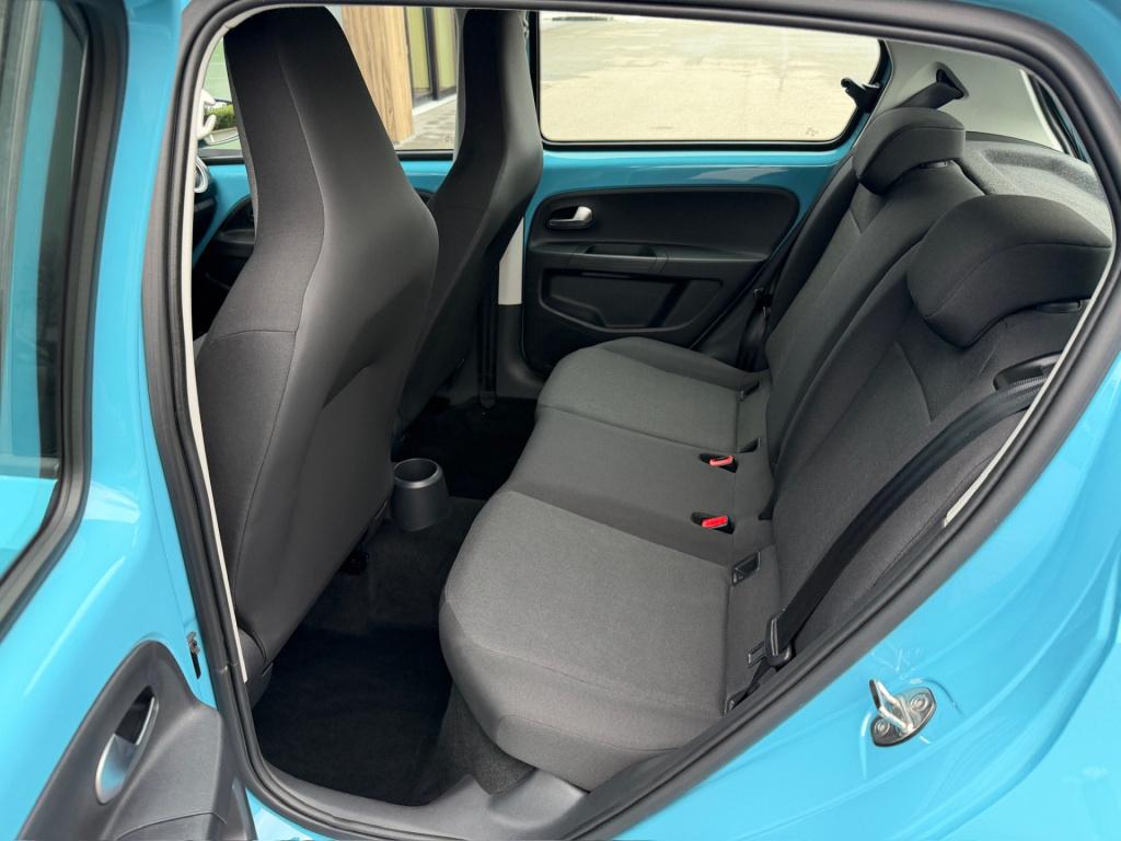 Volkswagen UP! 1.0 5-deurs | cruise | camera | stoelverwarming | lm velgen 