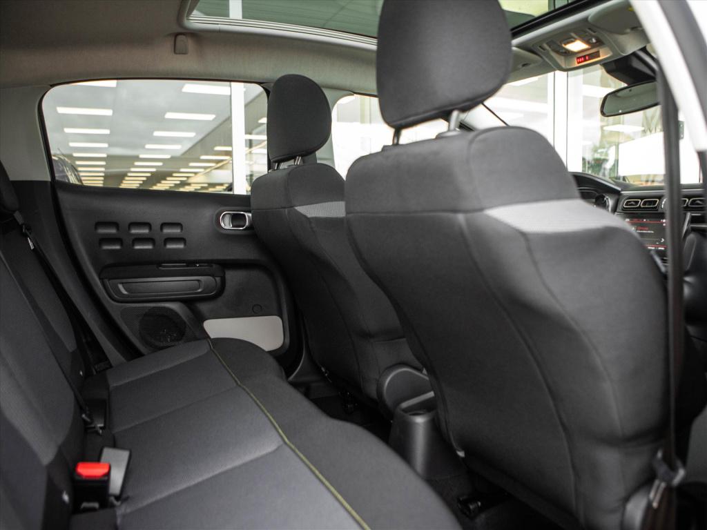 Citroen C3 1.2 puretech 82pk shine | panoramadak | stoelverwarming | cruise