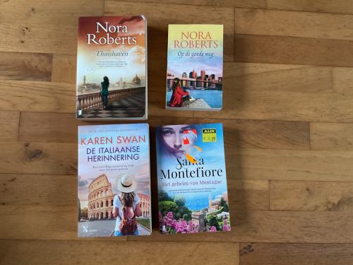 Romans 4 stuks Nora Roberts, Karen Swan, Santa Montefiore