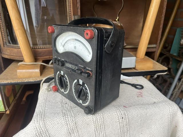 Avometer model 8 universal