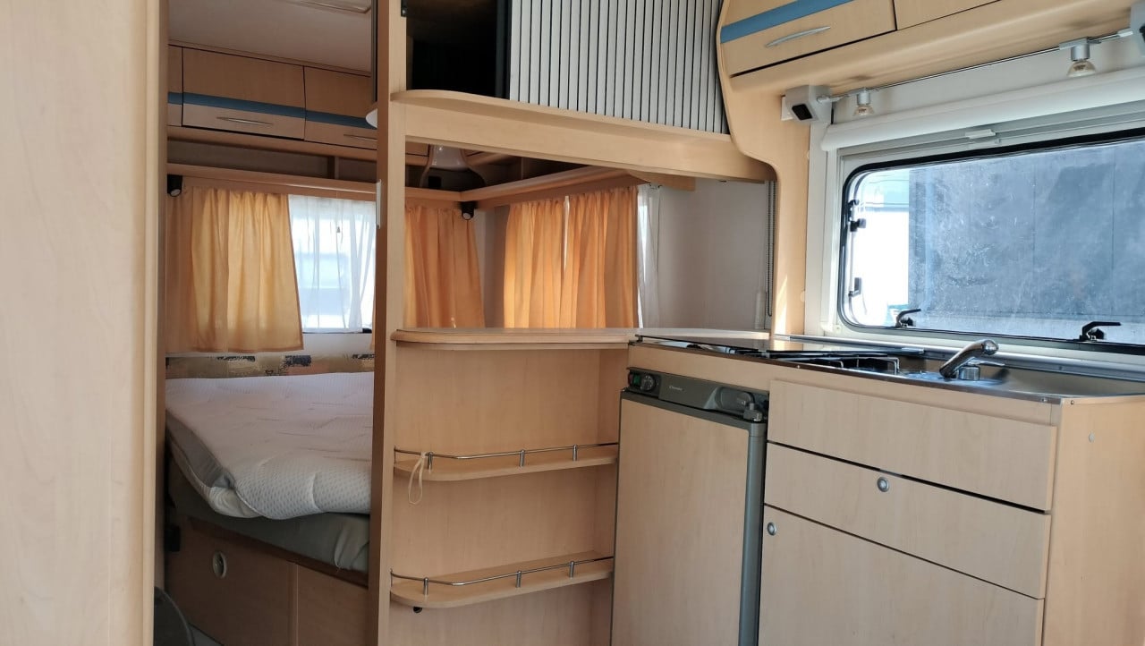 Beyerland 460 (2002) met voortent
