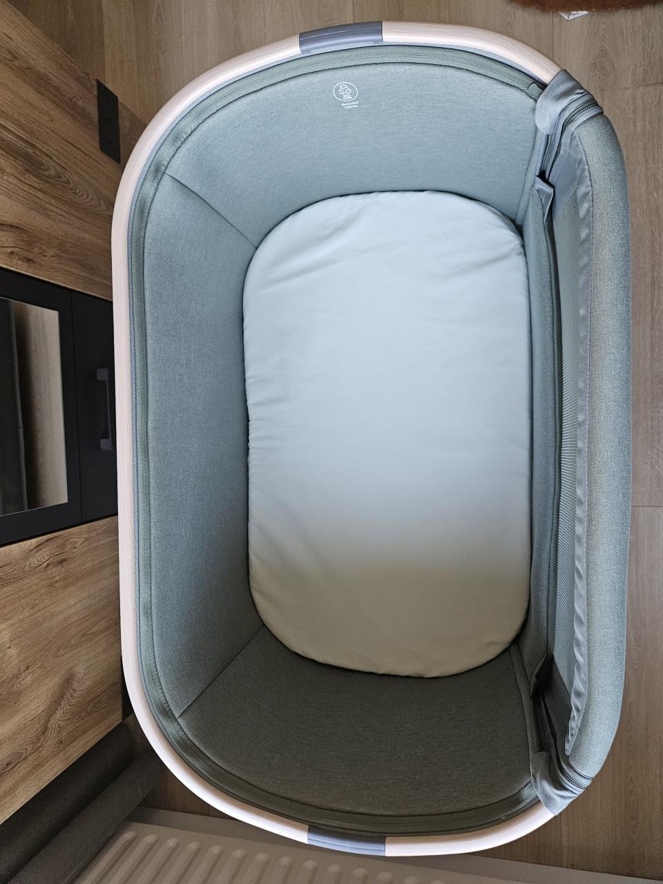 Maxi Cosi Iora Co Sleeper Wieg + Hoeslakens en extra matras